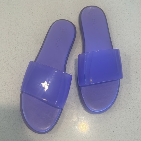 Cat & Jack Slides - Girls 5 - Picture 2 of 4